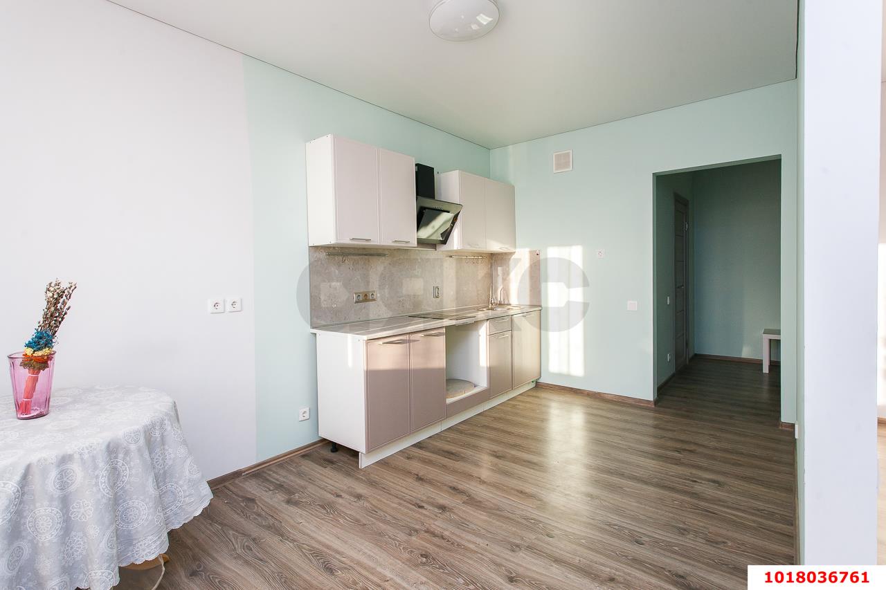 Фото №5: 1-комнатная квартира <span class="whitespace-nowrap">50 м²</span>, <span class="whitespace-nowrap">5/20 эт.</span> - Краснодар, Прикубанский внутригородской округ, мкр. Горхутор, ул. Агрономическая, 2/5к1