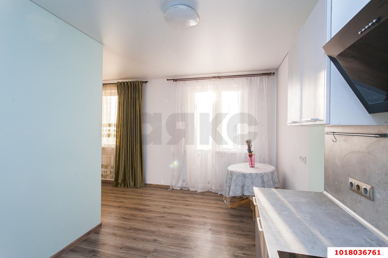 Фото №3: 1-комнатная квартира <span class="whitespace-nowrap">50 м²</span>, <span class="whitespace-nowrap">5/20 эт.</span> - Краснодар, Прикубанский внутригородской округ, мкр. Горхутор, ул. Агрономическая, 2/5к1