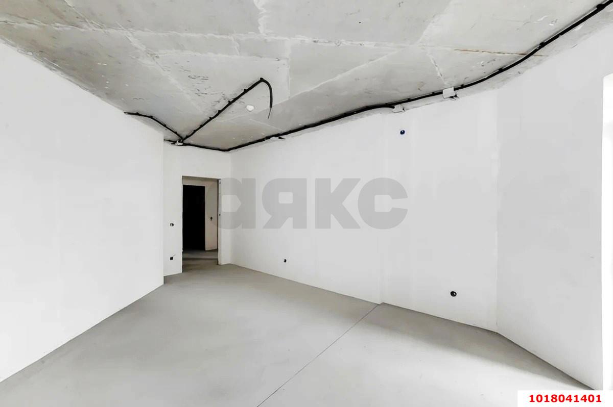 Фото №9: 3-комнатная квартира <span class="whitespace-nowrap">109 м²</span>, <span class="whitespace-nowrap">3/12 эт.</span> - Краснодар, Прикубанский внутригородской округ, мкр. 2-я Площадка, ул. Ветеранов, 85