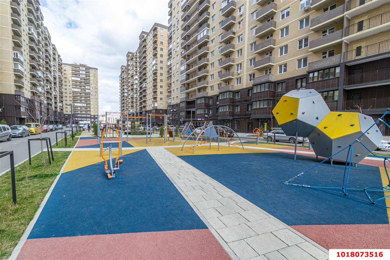 Фото №7: 1-комнатная квартира <span class="whitespace-nowrap">35 м²</span>, <span class="whitespace-nowrap">15/16 эт.</span> - Краснодар, Прикубанский внутригородской округ, мкр. жилой комплекс Ракурс, ул. имени Героя Ростовского, 8к3