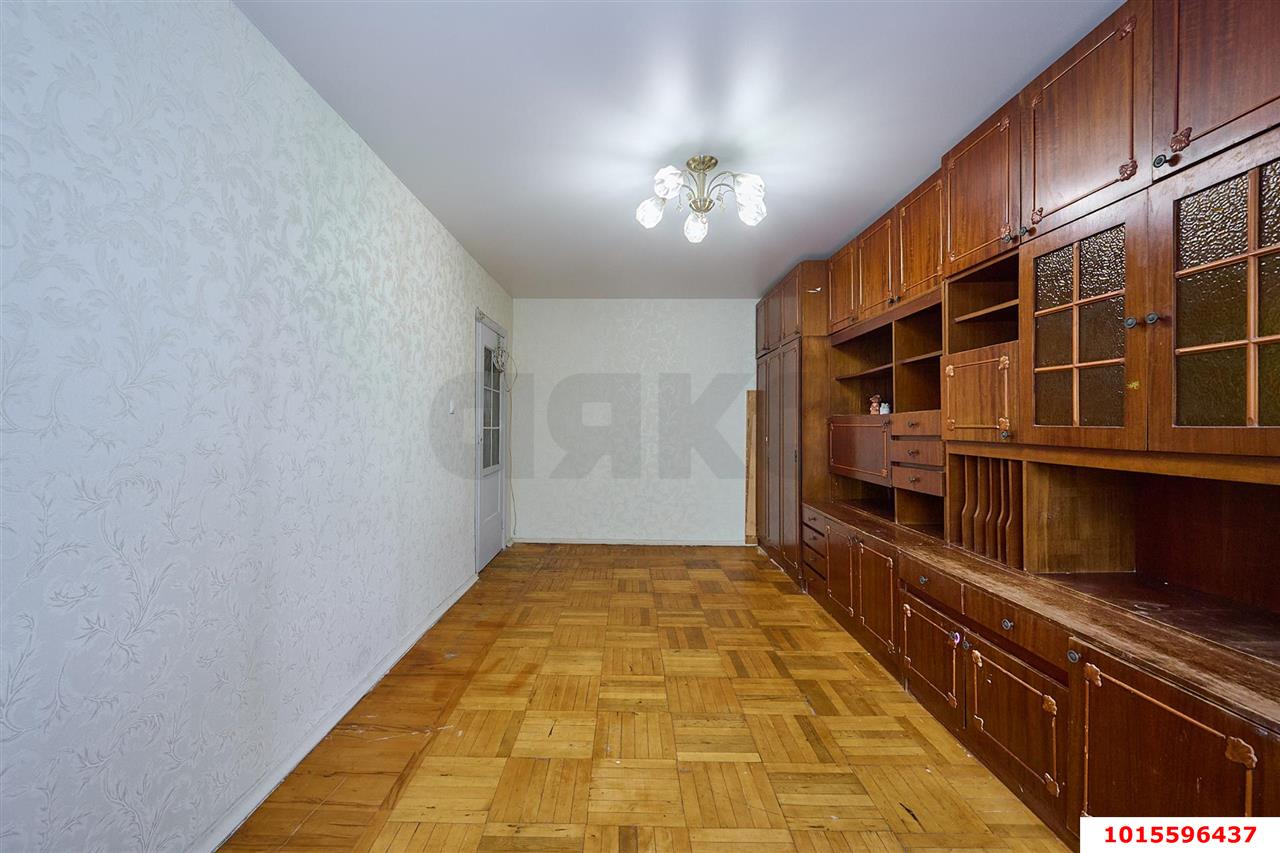 Фото №7: 3-комнатная квартира <span class="whitespace-nowrap">64 м²</span>, <span class="whitespace-nowrap">4/5 эт.</span> - Краснодар, Центральный внутригородской округ, мкр. Центральный, ул. Путевая, 66
