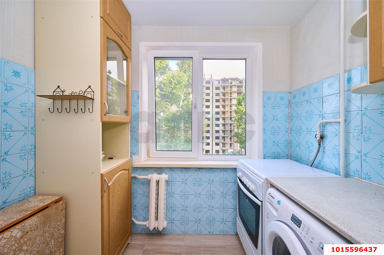 Фото №2: 3-комнатная квартира <span class="whitespace-nowrap">64 м²</span>, <span class="whitespace-nowrap">4/5 эт.</span> - Краснодар, Центральный внутригородской округ, мкр. Центральный, ул. Путевая, 66