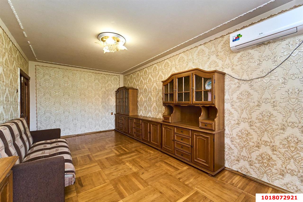 Фото №3: 3-комнатная квартира <span class="whitespace-nowrap">78 м²</span>, <span class="whitespace-nowrap">3/10 эт.</span> - Краснодар, Прикубанский внутригородской округ, мкр. Восточно-Кругликовский, ул. имени 40-летия Победы, 93
