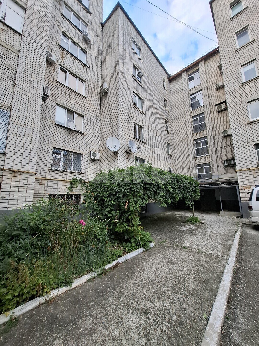Фото №9: 1-комнатная квартира <span class="whitespace-nowrap">48 м²</span>, <span class="whitespace-nowrap">3/5 эт.</span> - Майкоп, мкр. квартал Черёмушки, ул. Гайдара, 82к1