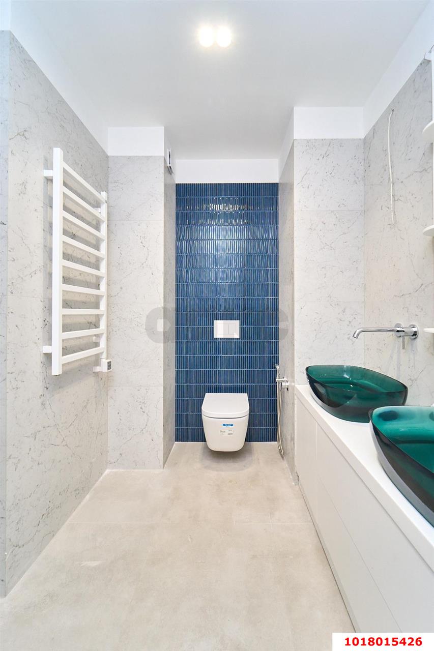 Фото №8: 3-комнатная квартира <span class="whitespace-nowrap">85 м²</span>, <span class="whitespace-nowrap">23/23 эт.</span> - Краснодар, Карасунский внутригородской округ, Черёмушки, мкр. ЖК Дом у Озера, ул. Селезнёва, 104/1