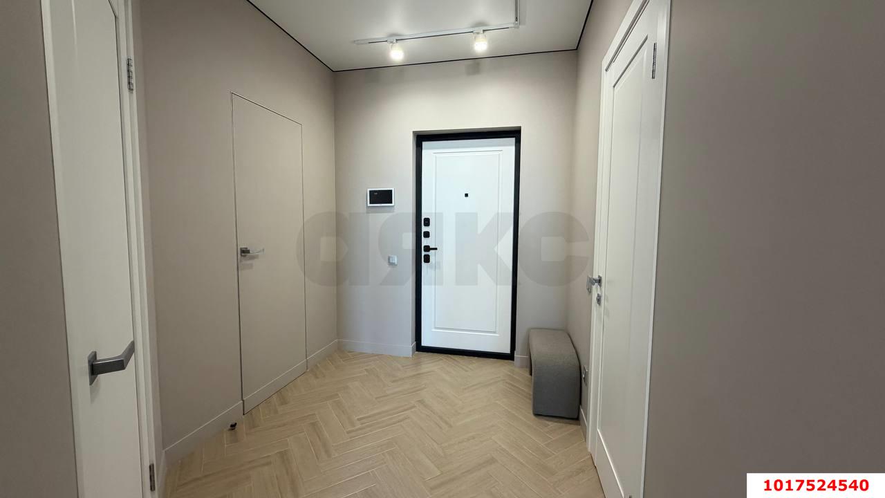 Фото №4: 1-комнатная квартира <span class="whitespace-nowrap">50 м²</span>, <span class="whitespace-nowrap">21/22 эт.</span> - Краснодар, Центральный внутригородской округ, ЖК Краснодар, мкр. Центральный, ул. Железнодорожная, 23/1