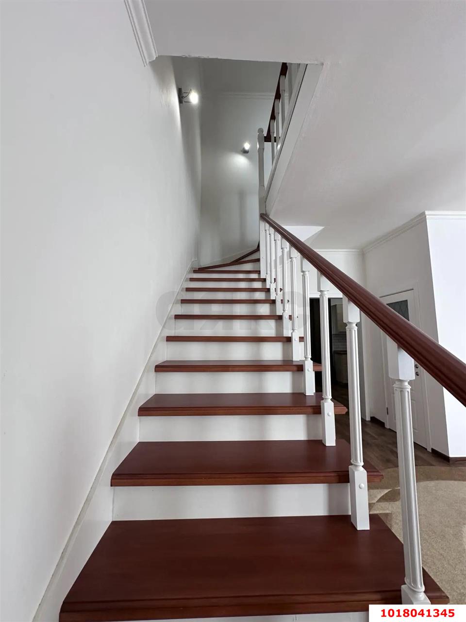 Фото №9: Дом <span class="whitespace-nowrap">90 м²</span> <span class="whitespace-nowrap">+ 1.5 сот.</span>, <span class="whitespace-nowrap">2 эт.</span> - Российский, Прикубанский внутригородской округ, мкр. ЖК Вилла Роз, ул. имени Академика Сахарова, 33к9