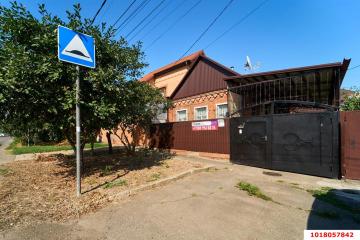 Фото №1: Дом <span class="whitespace-nowrap">103 м²</span>, <span class="whitespace-nowrap">1 эт.</span> - Краснодар, мкр. Кожзавод, ул. Труда, 62