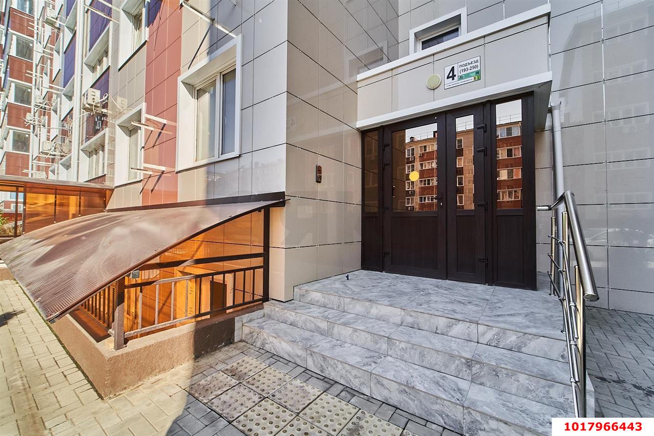 Фото №3: 2-комнатная квартира <span class="whitespace-nowrap">58 м²</span>, <span class="whitespace-nowrap">4/8 эт.</span> - Краснодар, Прикубанский внутригородской округ, мкр. жилой комплекс Краски, ул. Краеведа Соловьёва, 6к4