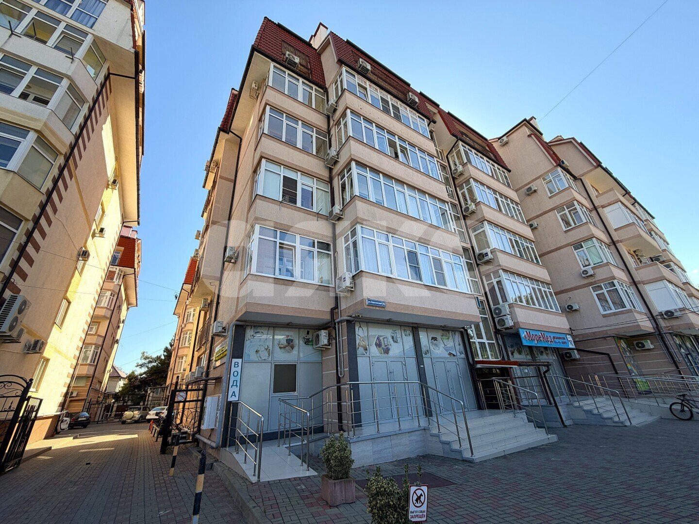Фото №10: 2-комнатная квартира <span class="whitespace-nowrap">57 м²</span>, <span class="whitespace-nowrap">7/7 эт.</span> - Геленджик, мкр. 5-й, ул. Херсонская, 70