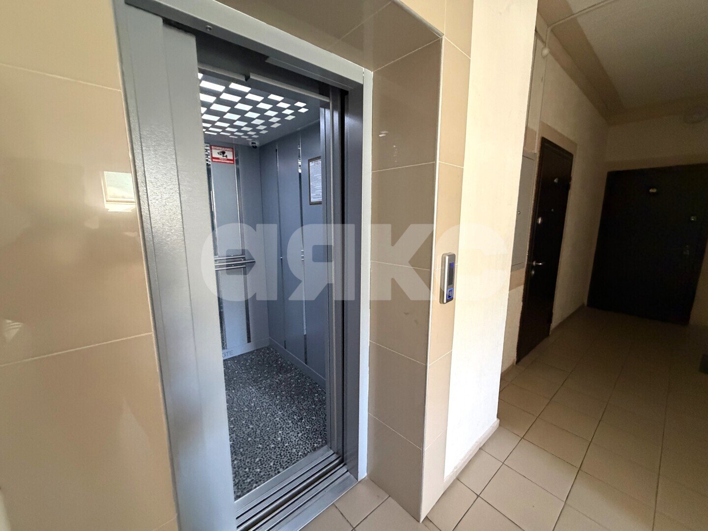 Фото №9: 2-комнатная квартира <span class="whitespace-nowrap">57 м²</span>, <span class="whitespace-nowrap">7/7 эт.</span> - Геленджик, мкр. 5-й, ул. Херсонская, 70