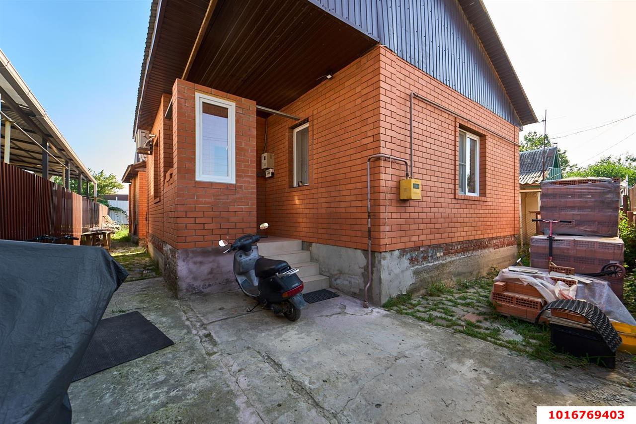 Фото №2: Дом <span class="whitespace-nowrap">50 м²</span> <span class="whitespace-nowrap">+ 3.2 сот.</span>, <span class="whitespace-nowrap">1 эт.</span> - Краснодар, Прикубанский внутригородской округ, мкр. Горхутор, ул. Молодёжная