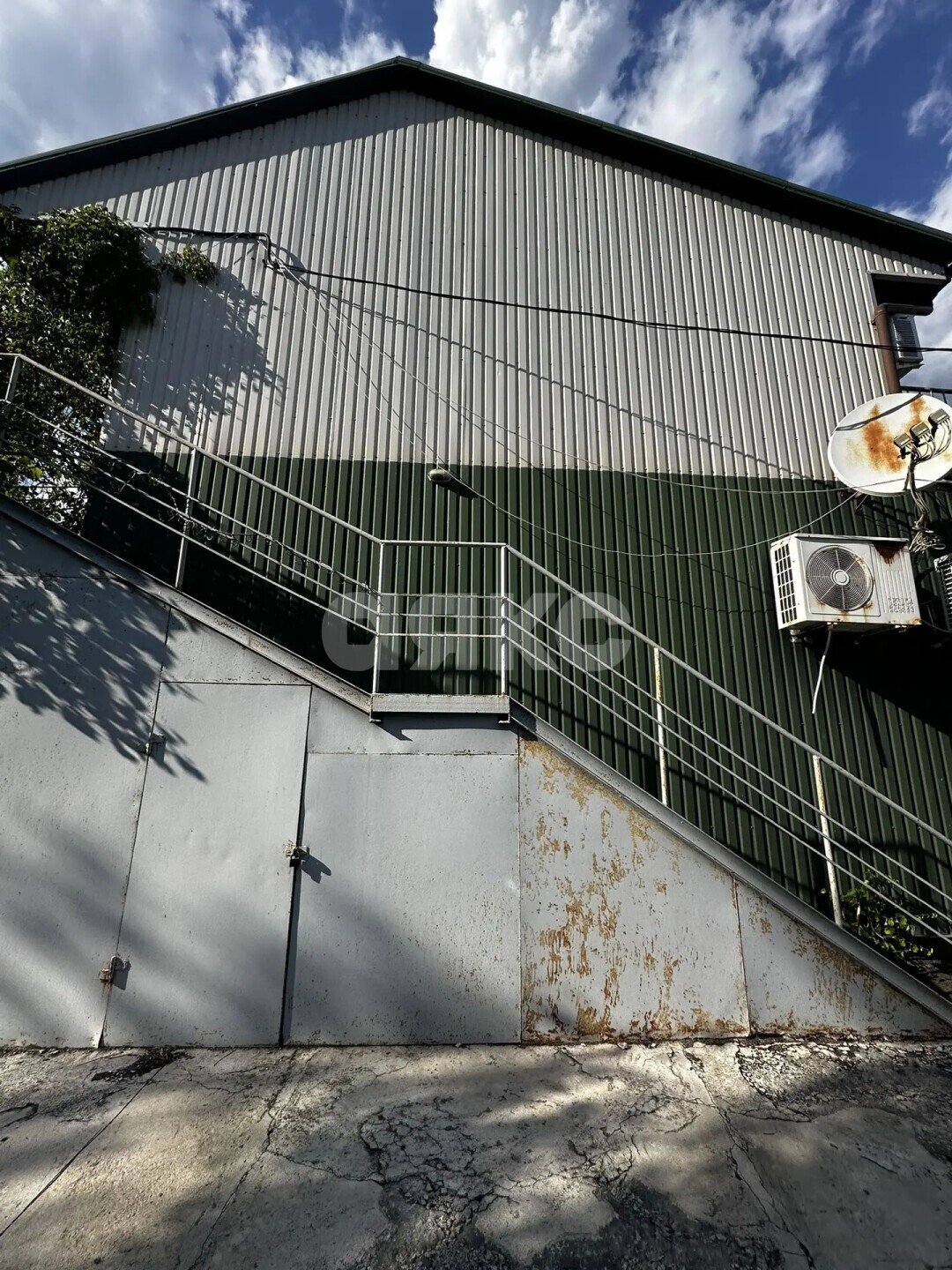 Фото №4: Коммерция <span class="whitespace-nowrap">153 м²</span>, <span class="whitespace-nowrap">2/2 эт.</span> - Белосарайская Коса, ул. Безуха, 36В