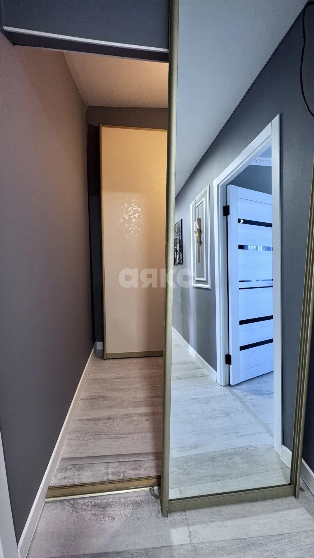 Фото №6: 2-комнатная квартира <span class="whitespace-nowrap">56 м²</span>, <span class="whitespace-nowrap">4/5 эт.</span> - Кореновск, мкр. Военный городок, ул. Циолковского, 8