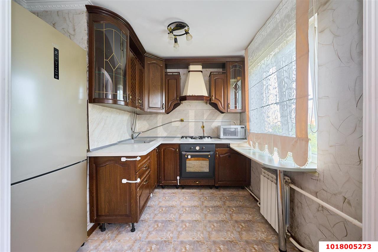 Фото №6: 3-комнатная квартира <span class="whitespace-nowrap">62 м²</span>, <span class="whitespace-nowrap">5/5 эт.</span> - Краснодар, Прикубанский внутригородской округ, мкр. Фестивальный, ул. Гагарина, 79