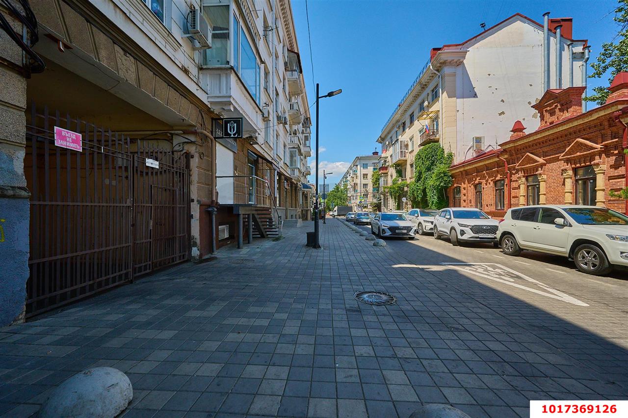 Фото №12: 1-комнатная квартира <span class="whitespace-nowrap">37 м²</span>, <span class="whitespace-nowrap">2/4 эт.</span> - Краснодар, Центральный внутригородской округ, мкр. Центральный, ул. Красная