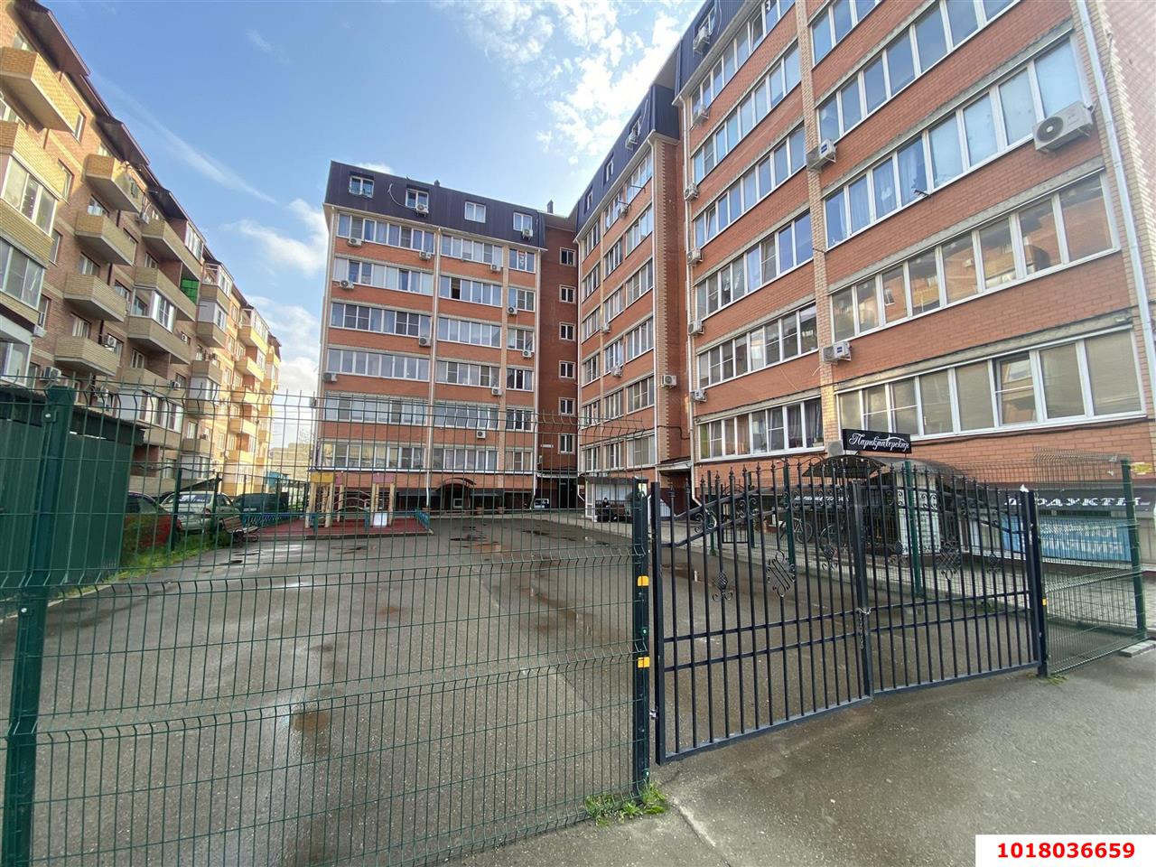 Фото №12: 2-комнатная квартира <span class="whitespace-nowrap">55 м²</span>, <span class="whitespace-nowrap">1/7 эт.</span> - Краснодар, мкр. Прикубанский внутригородской округ, ул. Тепличная, 94