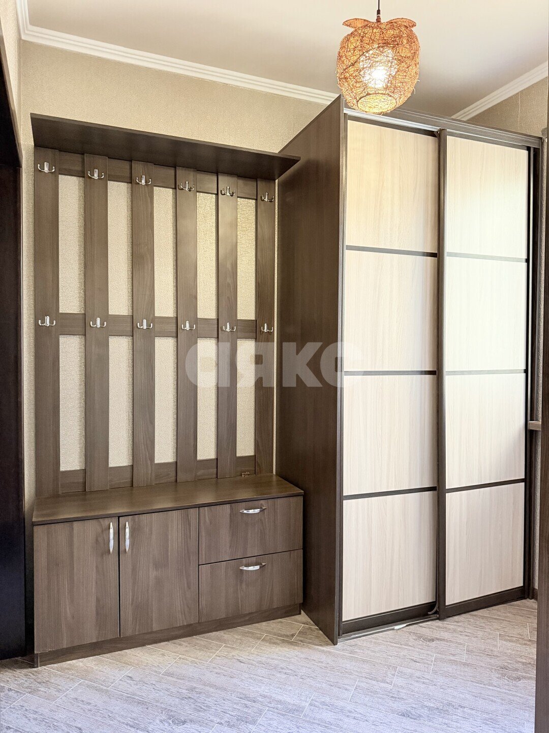 Фото №10: Дом <span class="whitespace-nowrap">231 м²</span> <span class="whitespace-nowrap">+ 8.2 сот.</span>, <span class="whitespace-nowrap">3 эт.</span> - Анапская, ул. Садовая