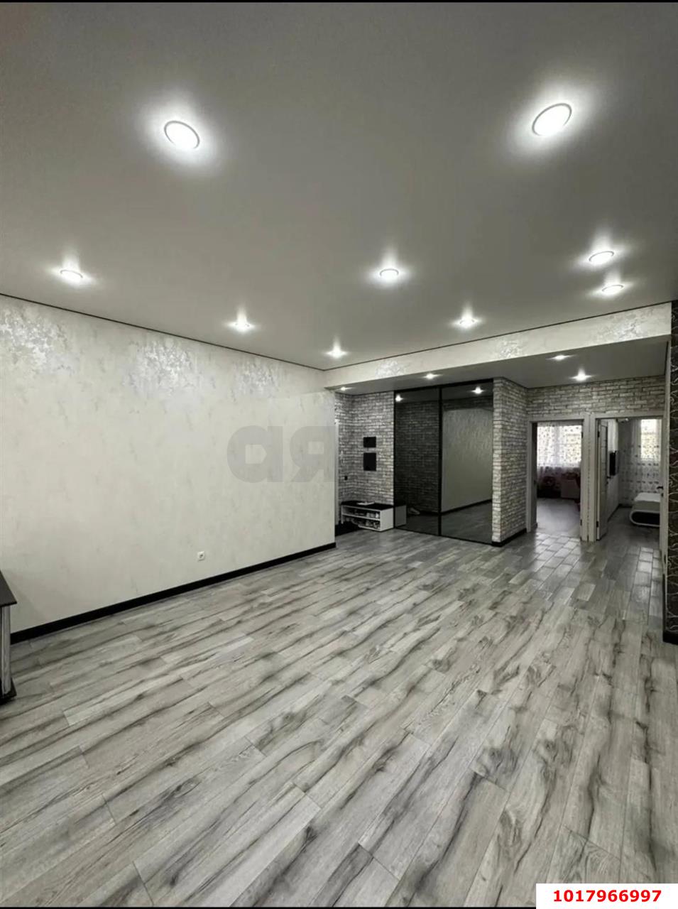Фото №4: 3-комнатная квартира <span class="whitespace-nowrap">95 м²</span>, <span class="whitespace-nowrap">16/17 эт.</span> - Краснодар, Прикубанский внутригородской округ, Россинского, мкр. жилой комплекс Дружный, ул. Адмирала Серебрякова, 3к3