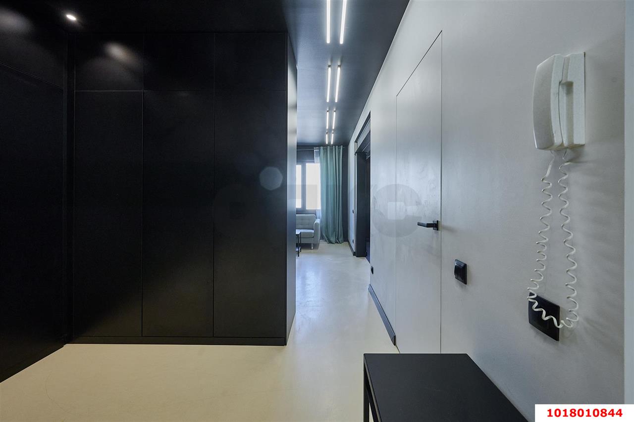 Фото №8: 3-комнатная квартира <span class="whitespace-nowrap">74 м²</span>, <span class="whitespace-nowrap">6/16 эт.</span> - Краснодар, Карасунский внутригородской округ, мкр. Черёмушки, ул. Ставропольская, 107/10
