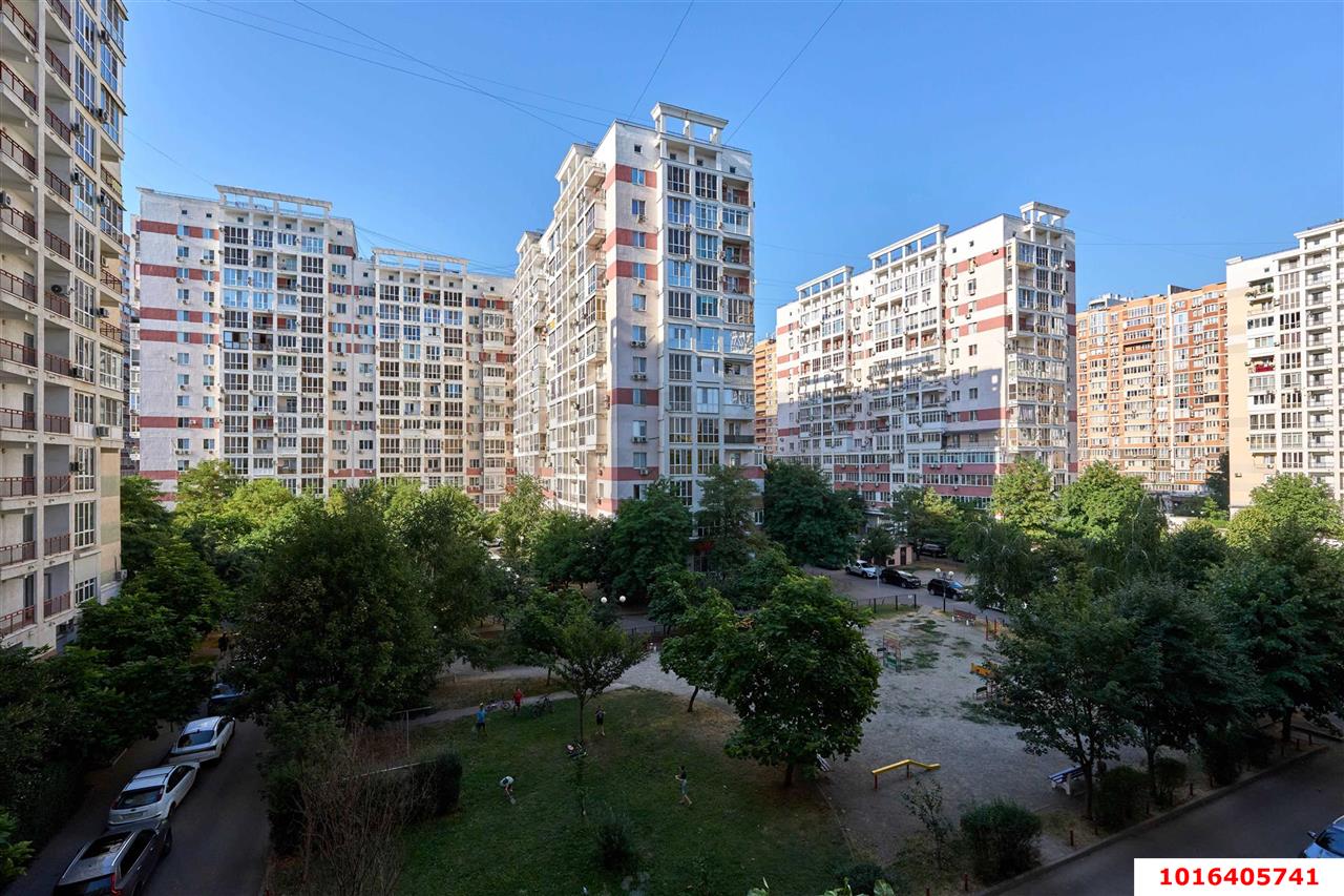 Фото №13: 3-комнатная квартира <span class="whitespace-nowrap">92 м²</span>, <span class="whitespace-nowrap">4/15 эт.</span> - Краснодар, Прикубанский внутригородской округ, Солнечный, мкр. Фестивальный, ул. Яна Полуяна, 43