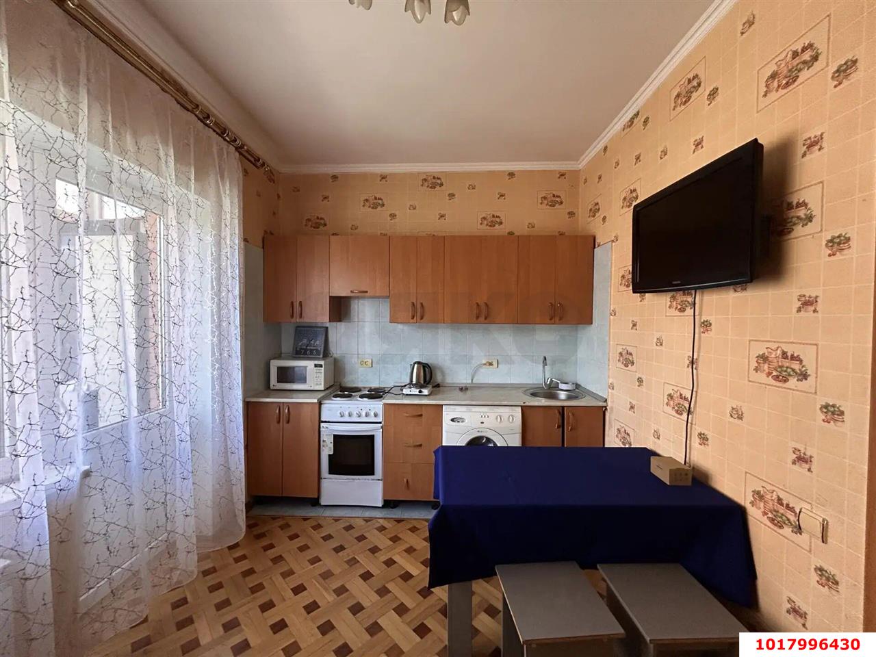 Фото №1: 1-комнатная квартира <span class="whitespace-nowrap">40 м²</span>, <span class="whitespace-nowrap">2/4 эт.</span> - Краснодар, Прикубанский внутригородской округ, Калинино, мкр. Завод Радиоизмерительных Приборов, ул. 1 Мая, 313