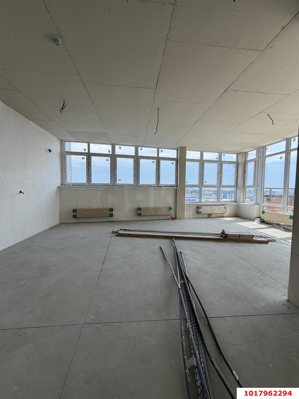 Фото №2: 3-комнатная квартира <span class="whitespace-nowrap">150 м²</span>, <span class="whitespace-nowrap">25/25 эт.</span> - Краснодар, Карасунский внутригородской округ, Хлопчато-бумажный Комбинат, мкр. жилой комплекс Галактика, ул. Уральская, 71к2