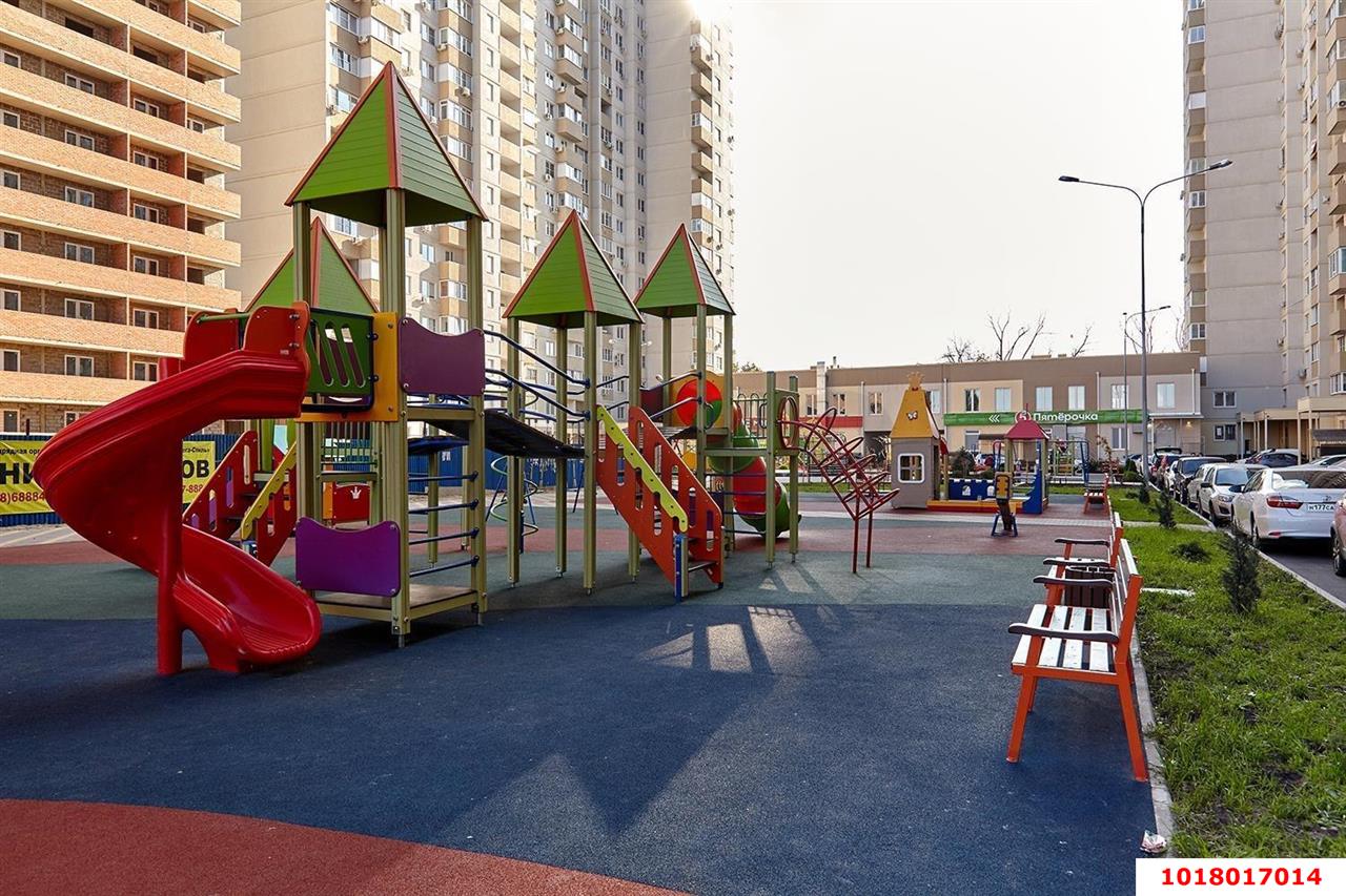 Фото №7: 3-комнатная квартира <span class="whitespace-nowrap">90 м²</span>, <span class="whitespace-nowrap">16/24 эт.</span> - Краснодар, Карасунский внутригородской округ, жилой комплекс На Магистральной, мкр. Камвольно-суконный Комбинат, ул. Магистральная, 11