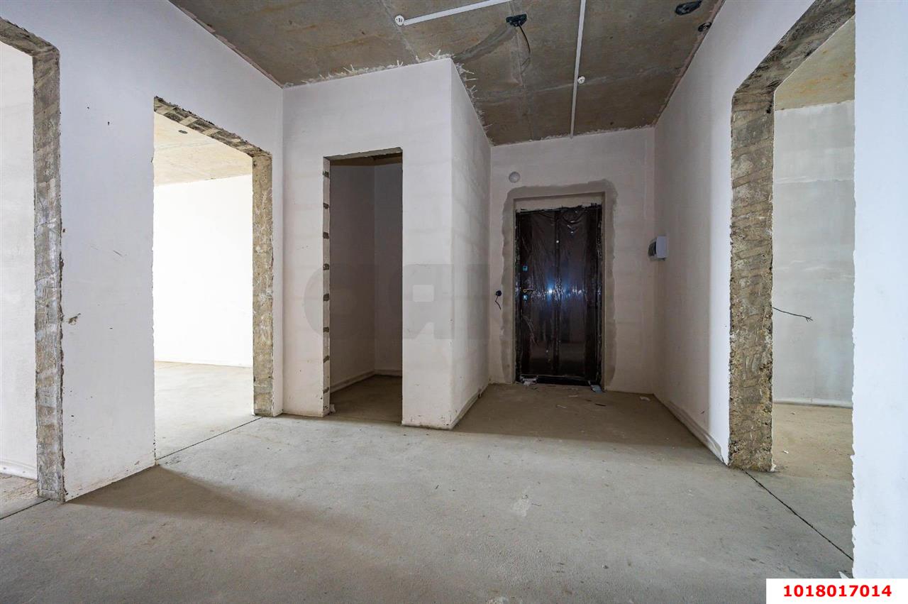 Фото №2: 3-комнатная квартира <span class="whitespace-nowrap">90 м²</span>, <span class="whitespace-nowrap">16/24 эт.</span> - Краснодар, Карасунский внутригородской округ, жилой комплекс На Магистральной, мкр. Камвольно-суконный Комбинат, ул. Магистральная, 11