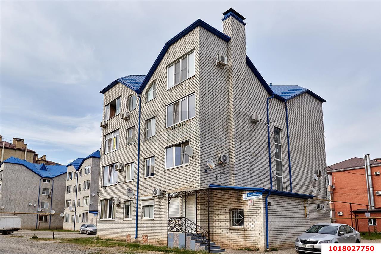 Фото №12: 1-комнатная квартира <span class="whitespace-nowrap">36 м²</span>, <span class="whitespace-nowrap">3/4 эт.</span> - Краснодар, Прикубанский внутригородской округ, мкр. Новый, ул. Хлебосольная, 8