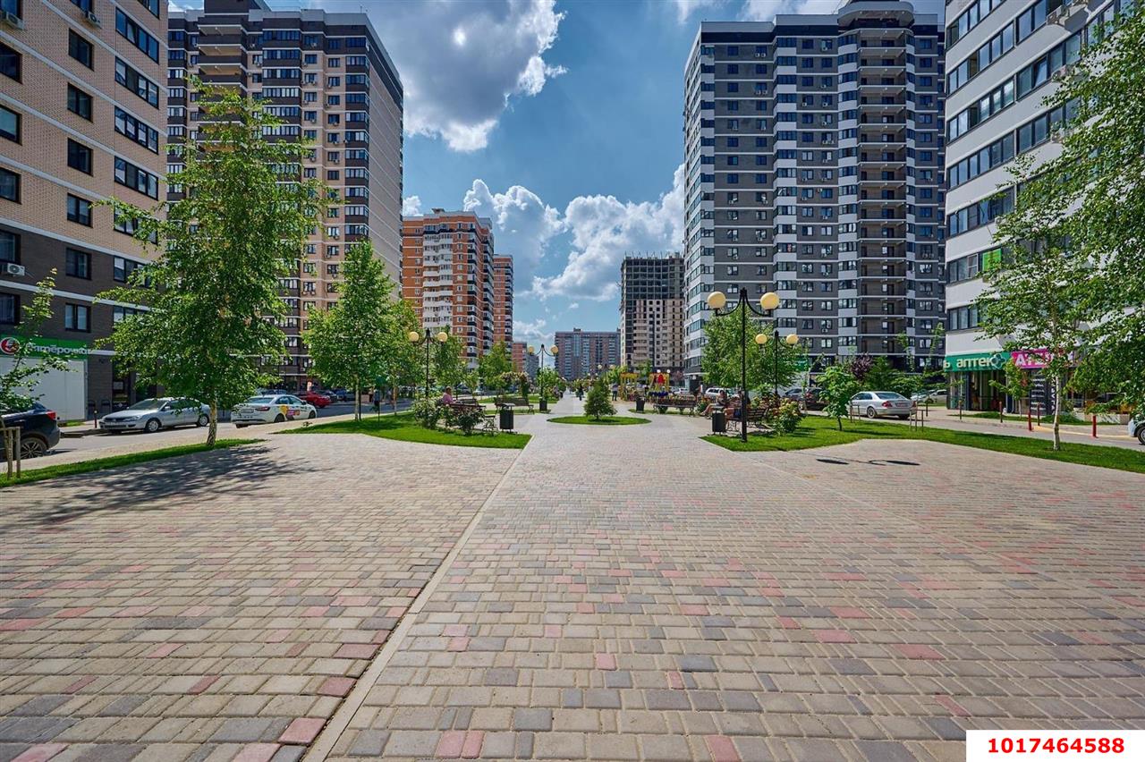Фото №8: 1-комнатная квартира <span class="whitespace-nowrap">53 м²</span>, <span class="whitespace-nowrap">18/24 эт.</span> - Краснодар, Прикубанский внутригородской округ, Россинского, мкр. жилой комплекс Дружный-2, б-р Адмиралтейский, 3к2