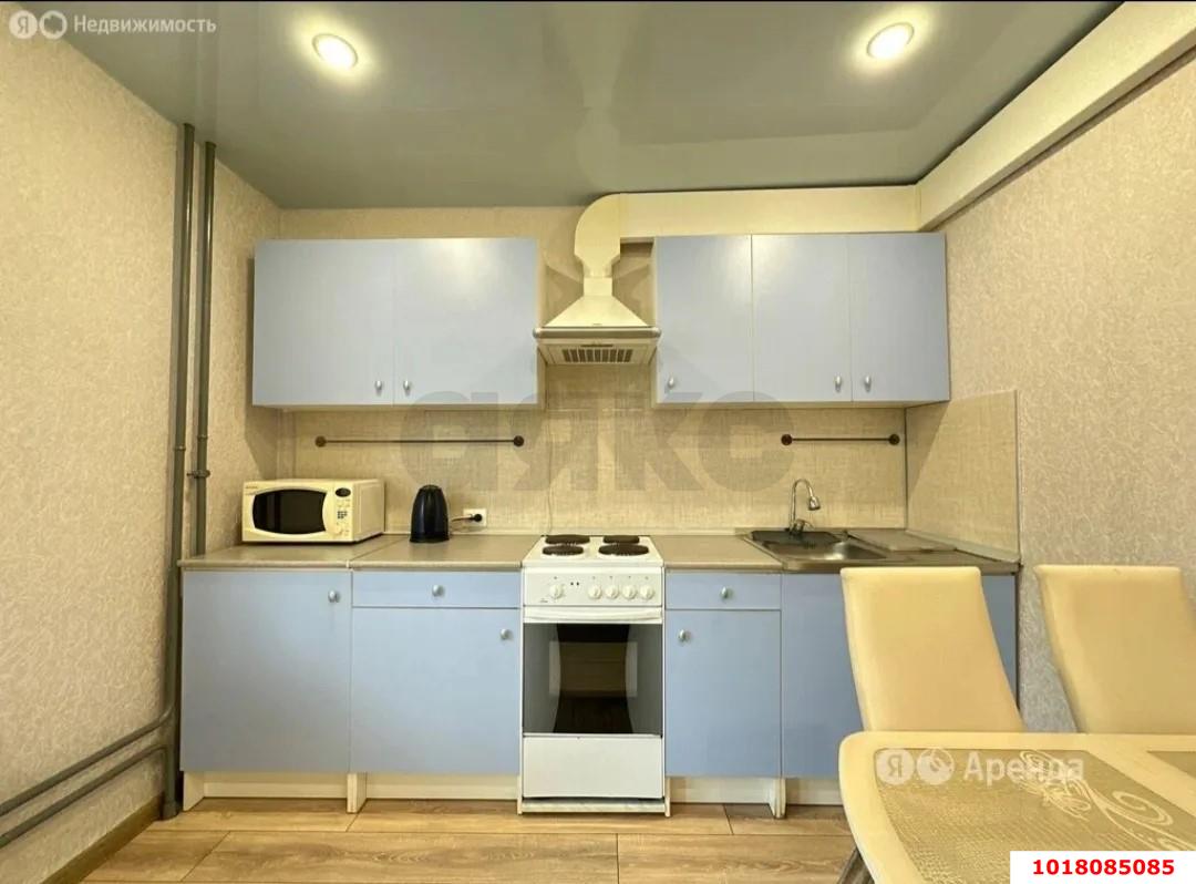 Фото №8: 1-комнатная квартира <span class="whitespace-nowrap">42 м²</span>, <span class="whitespace-nowrap">4/16 эт.</span> - Краснодар, Прикубанский внутригородской округ, мкр. Восточно-Кругликовский, ул. Героев-Разведчиков, 42