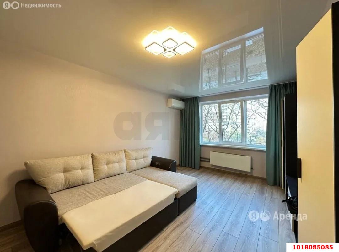 Фото №3: 1-комнатная квартира <span class="whitespace-nowrap">42 м²</span>, <span class="whitespace-nowrap">4/16 эт.</span> - Краснодар, Прикубанский внутригородской округ, мкр. Восточно-Кругликовский, ул. Героев-Разведчиков, 42