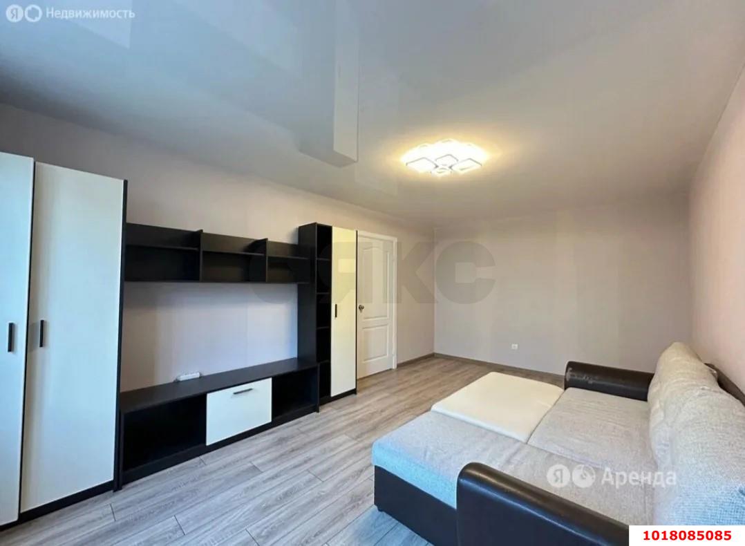 Фото №5: 1-комнатная квартира <span class="whitespace-nowrap">42 м²</span>, <span class="whitespace-nowrap">4/16 эт.</span> - Краснодар, Прикубанский внутригородской округ, мкр. Восточно-Кругликовский, ул. Героев-Разведчиков, 42