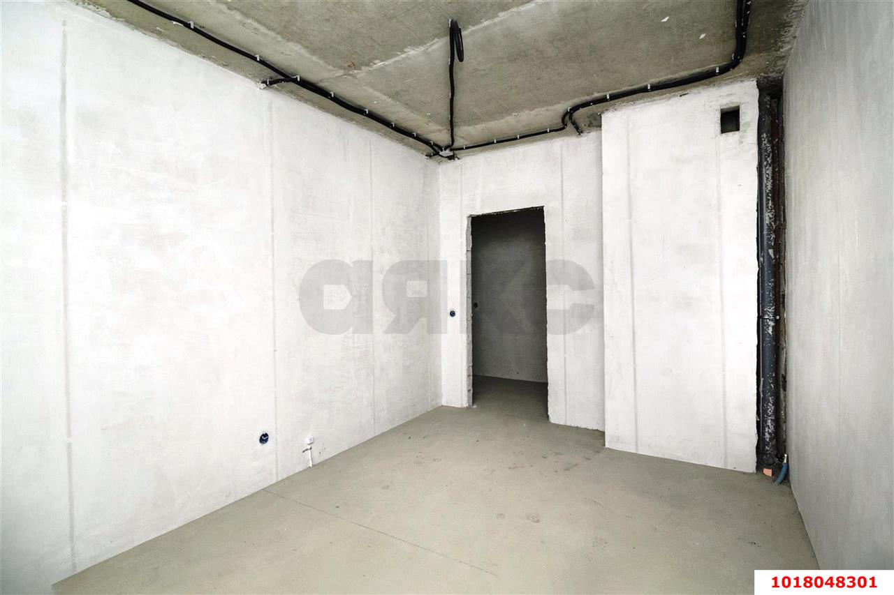 Фото №12: 3-комнатная квартира <span class="whitespace-nowrap">109 м²</span>, <span class="whitespace-nowrap">2/12 эт.</span> - Краснодар, Прикубанский внутригородской округ, мкр. 2-я Площадка, ул. Ветеранов, 85