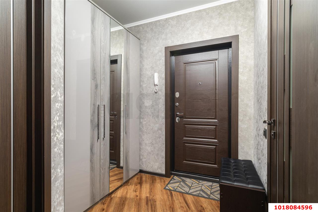Фото №8: 1-комнатная квартира <span class="whitespace-nowrap">42 м²</span>, <span class="whitespace-nowrap">6/18 эт.</span> - Краснодар, Прикубанский внутригородской округ, имени Петра Метальникова, мкр. жилой комплекс Инсити, ул. Евгении Жигуленко, 11/2