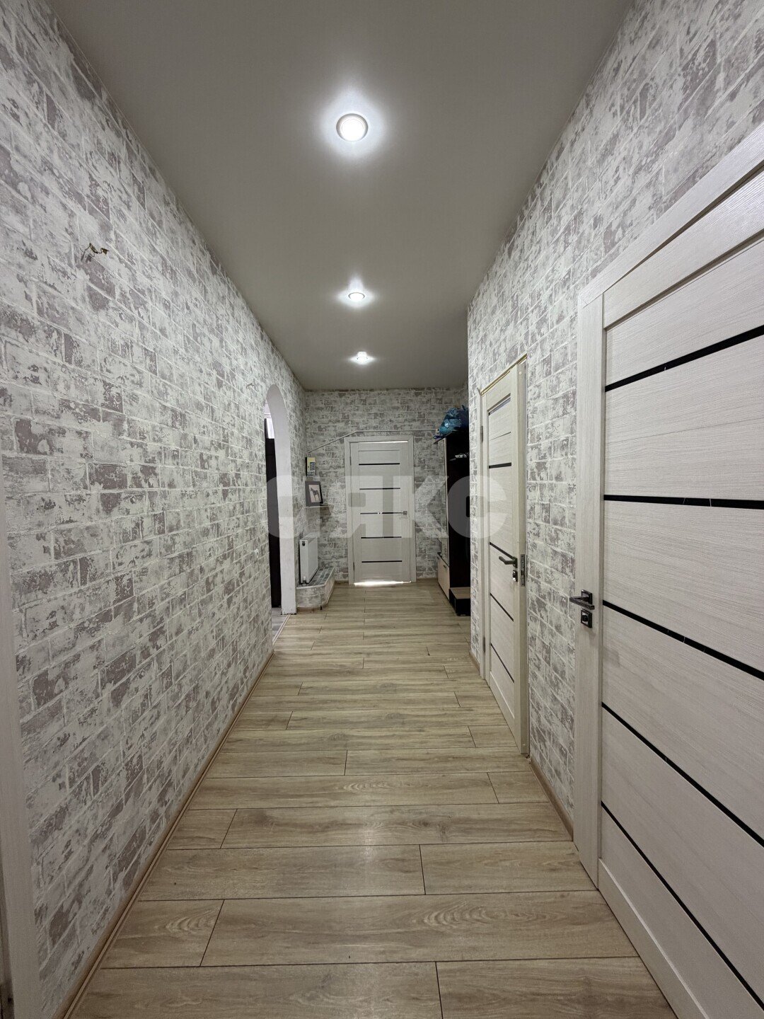 Фото №6: Дом <span class="whitespace-nowrap">171 м²</span> <span class="whitespace-nowrap">+ 5 сот.</span>, <span class="whitespace-nowrap">1 эт.</span> - Кореновск, мкр. 3-й квартал, ул. Траншейная
