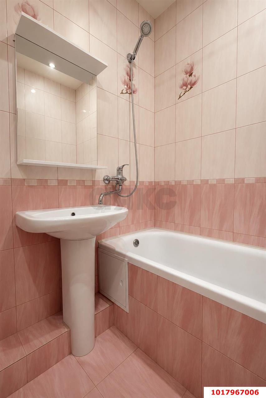 Фото №7: 1-комнатная квартира <span class="whitespace-nowrap">45 м²</span>, <span class="whitespace-nowrap">11/16 эт.</span> - Краснодар, Прикубанский внутригородской округ, Молодёжный, мкр. жилой комплекс Дуэт, ул. Душистая, 79к1
