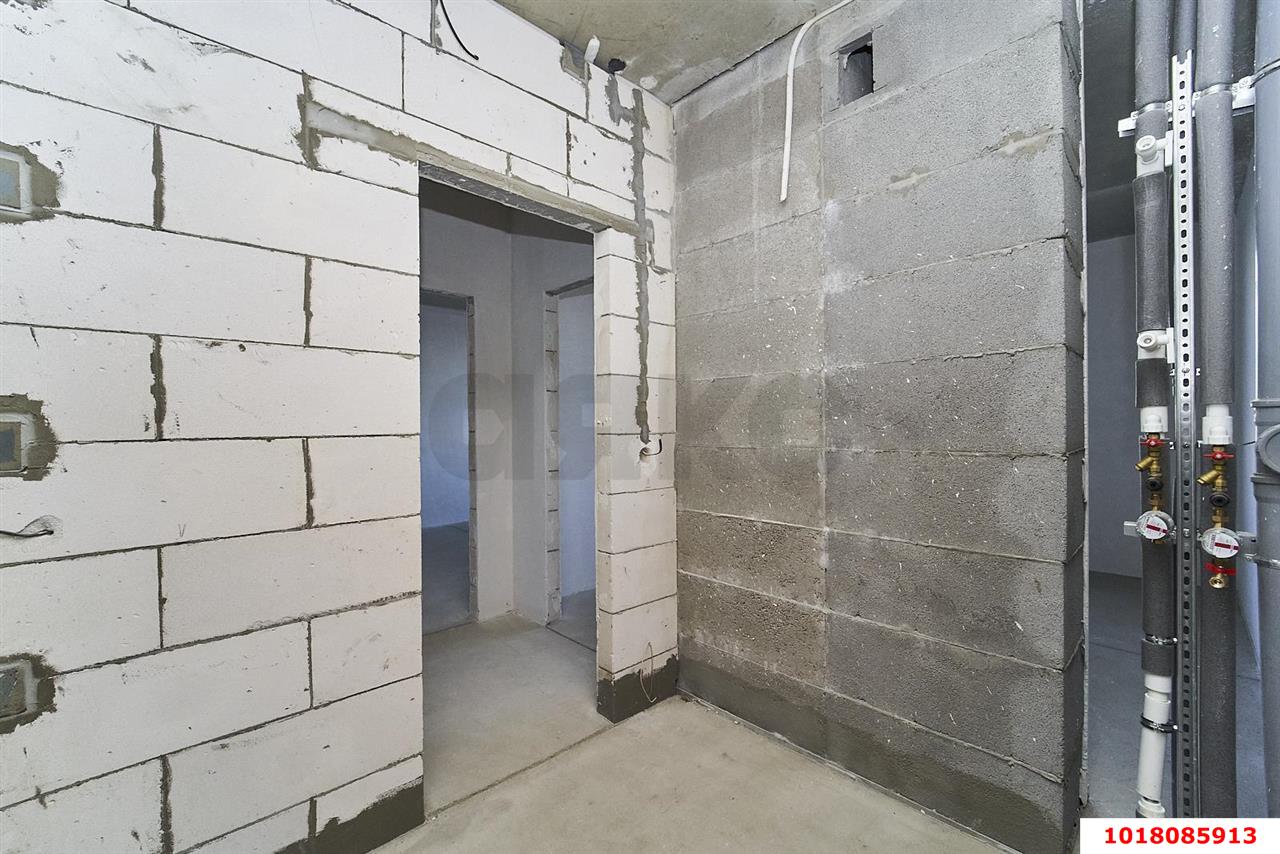Фото №5: 1-комнатная квартира <span class="whitespace-nowrap">35 м²</span>, <span class="whitespace-nowrap">10/16 эт.</span> - Краснодар, Центральный внутригородской округ, мкр. Черёмушки, ул. Обрывная, 132/1к13