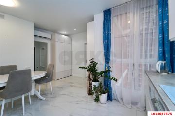 Фото №1: 2-комнатная квартира <span class="whitespace-nowrap">50 м²</span>, <span class="whitespace-nowrap">14/24 эт.</span> - Краснодар, мкр. ЖК Рекорд, ул. Новороссийская, 90/2к2