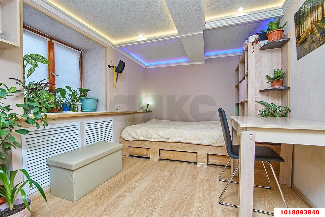 Фото №5: 2-комнатная квартира <span class="whitespace-nowrap">61 м²</span>, <span class="whitespace-nowrap">1/1 эт.</span> - Краснодар, Центральный внутригородской округ, мкр. Дубинка, ул. Кавказская, 27