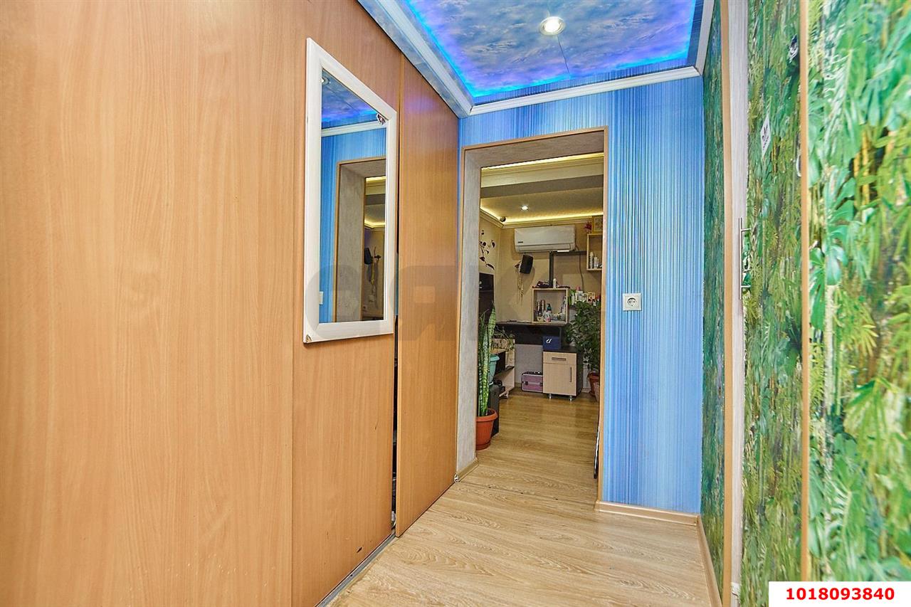 Фото №8: 2-комнатная квартира <span class="whitespace-nowrap">61 м²</span>, <span class="whitespace-nowrap">1/1 эт.</span> - Краснодар, Центральный внутригородской округ, мкр. Дубинка, ул. Кавказская, 27