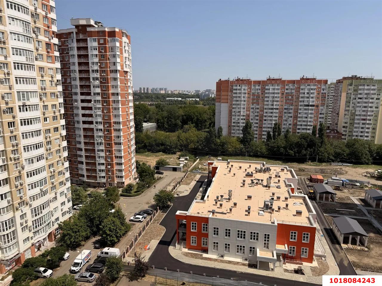 Фото №3: 2-комнатная квартира <span class="whitespace-nowrap">71 м²</span>, <span class="whitespace-nowrap">14/17 эт.</span> - Краснодар, Западный внутригородской округ, ЖК Новый Город, мкр. Юбилейный, б-р Клары Лучко, 10
