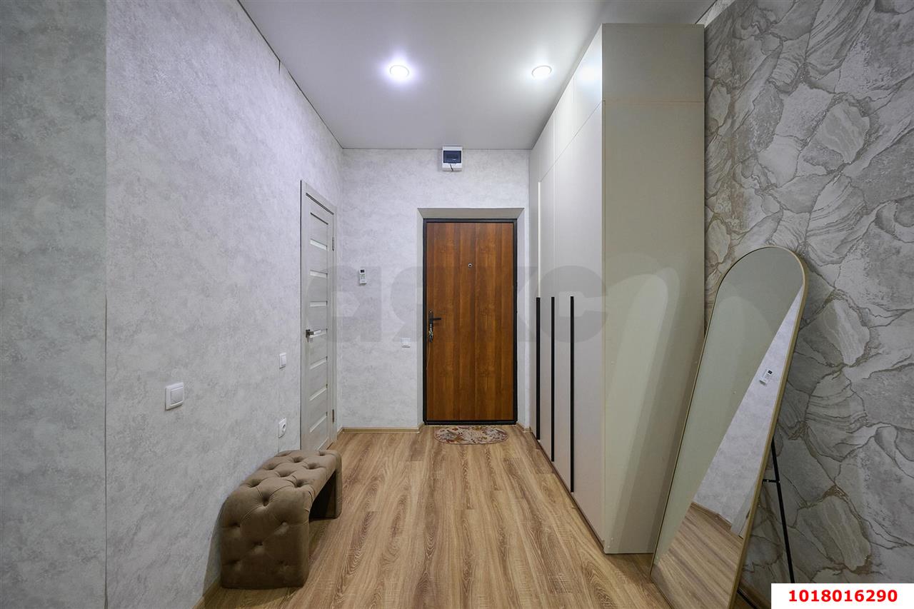 Фото №9: Студия <span class="whitespace-nowrap">24 м²</span>, <span class="whitespace-nowrap">5/19 эт.</span> - Краснодар, Прикубанский внутригородской округ, мкр. Славянский, ул. Заполярная, 37к5