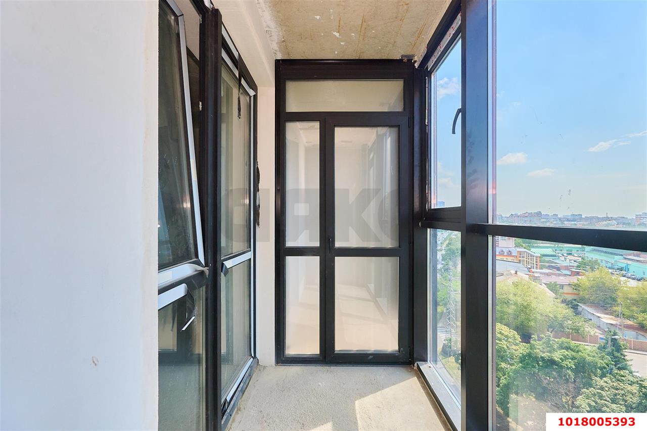 Фото №10: 1-комнатная квартира <span class="whitespace-nowrap">55 м²</span>, <span class="whitespace-nowrap">8/12 эт.</span> - Краснодар, Западный внутригородской округ, мкр. ЖК Эндемик, ул. Шоссе Нефтяников, 26
