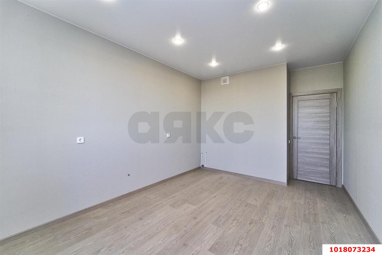 Фото №6: 1-комнатная квартира <span class="whitespace-nowrap">35 м²</span>, <span class="whitespace-nowrap">4/18 эт.</span> - Краснодар, Карасунский внутригородской округ, мкр. ЖК Смородина, ул. имени Владимира Жириновского, 3
