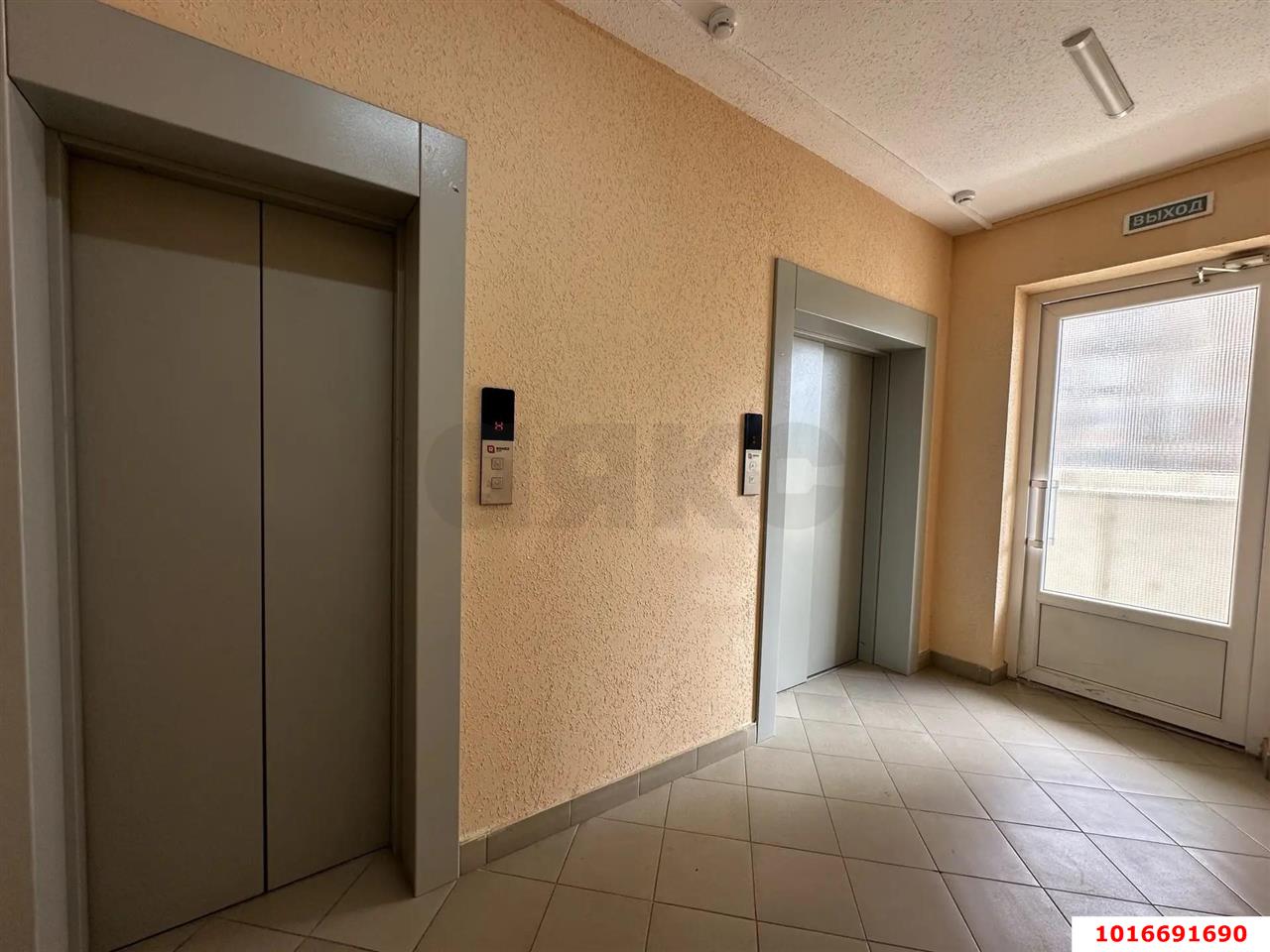 Фото №15: 1-комнатная квартира <span class="whitespace-nowrap">33 м²</span>, <span class="whitespace-nowrap">3/12 эт.</span> - Краснодар, Прикубанский внутригородской округ, мкр. ЖК Красная Площадь, ул. Конгрессная, 21