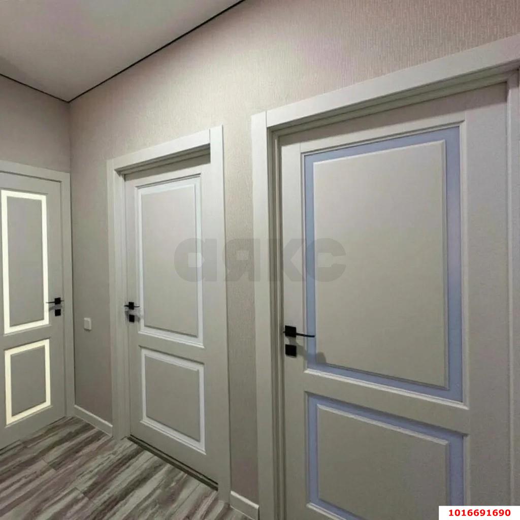 Фото №5: 1-комнатная квартира <span class="whitespace-nowrap">33 м²</span>, <span class="whitespace-nowrap">3/12 эт.</span> - Краснодар, Прикубанский внутригородской округ, мкр. ЖК Красная Площадь, ул. Конгрессная, 21