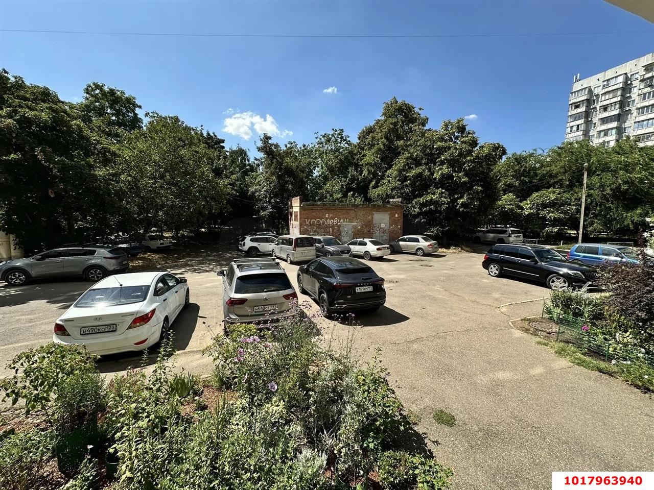 Фото №11: 3-комнатная квартира <span class="whitespace-nowrap">74 м²</span>, <span class="whitespace-nowrap">4/9 эт.</span> - Краснодар, Прикубанский внутригородской округ, мкр. Завод Измерительных Приборов, ул. имени 40-летия Победы, 37/2