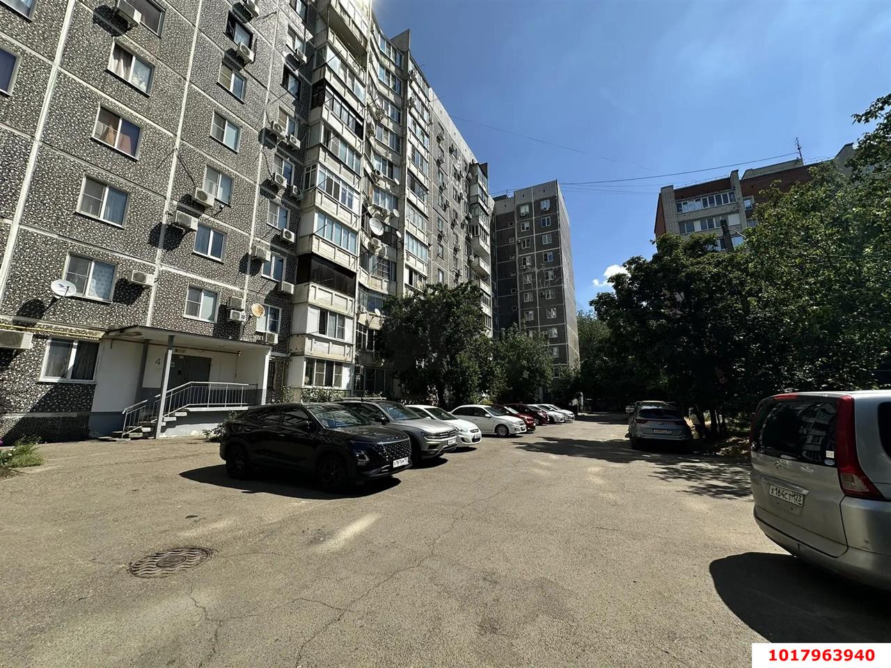 Фото №12: 3-комнатная квартира <span class="whitespace-nowrap">74 м²</span>, <span class="whitespace-nowrap">4/9 эт.</span> - Краснодар, Прикубанский внутригородской округ, мкр. Завод Измерительных Приборов, ул. имени 40-летия Победы, 37/2